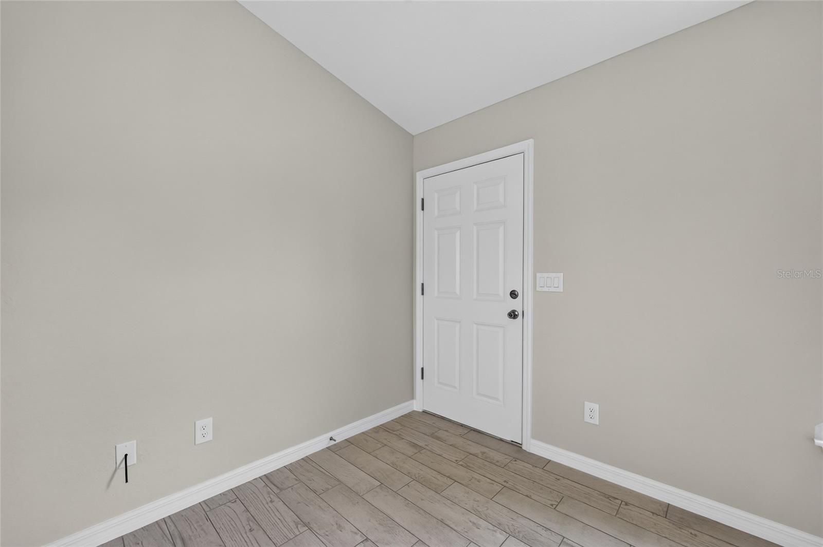 8 Oak Circle, Ocala, FL 34472