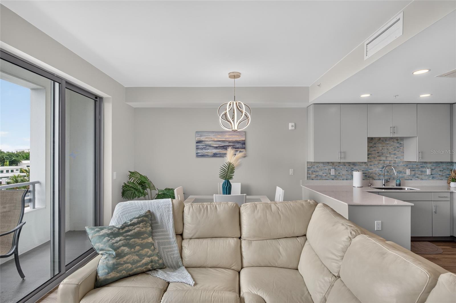 1709 Tamiami Unit 505, Sarasota, FL 34234