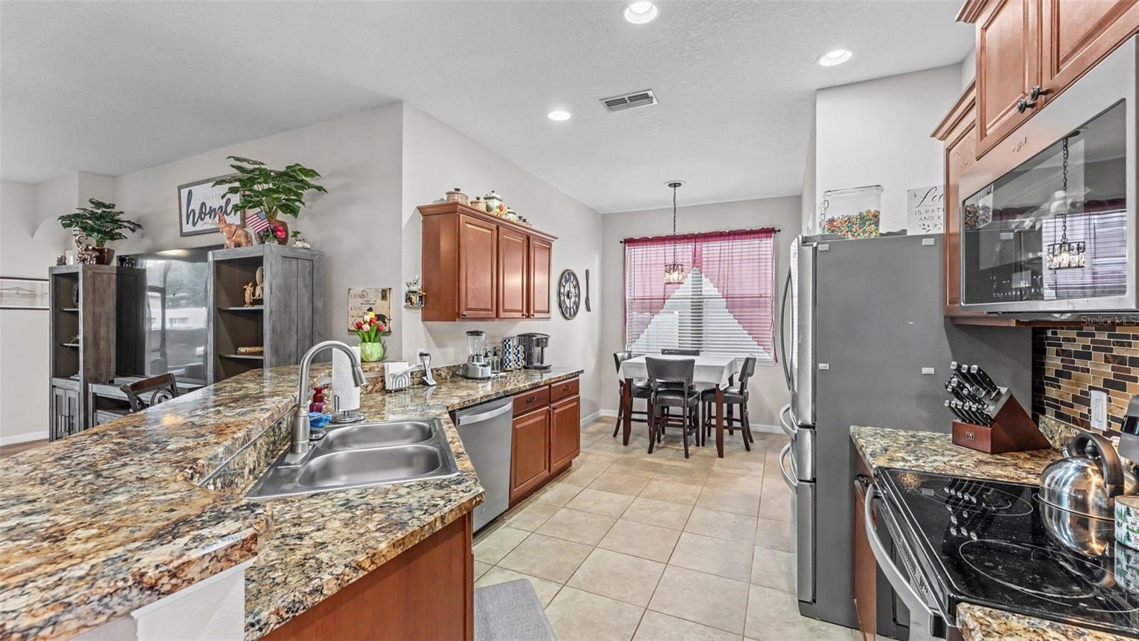 1053 Krenson Woods, Lakeland, FL 33813