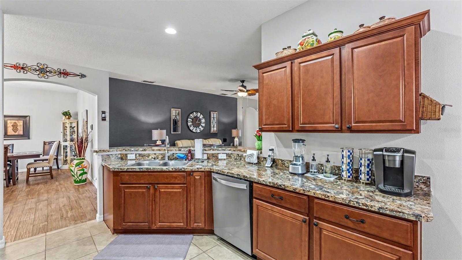 1053 Krenson Woods, Lakeland, FL 33813