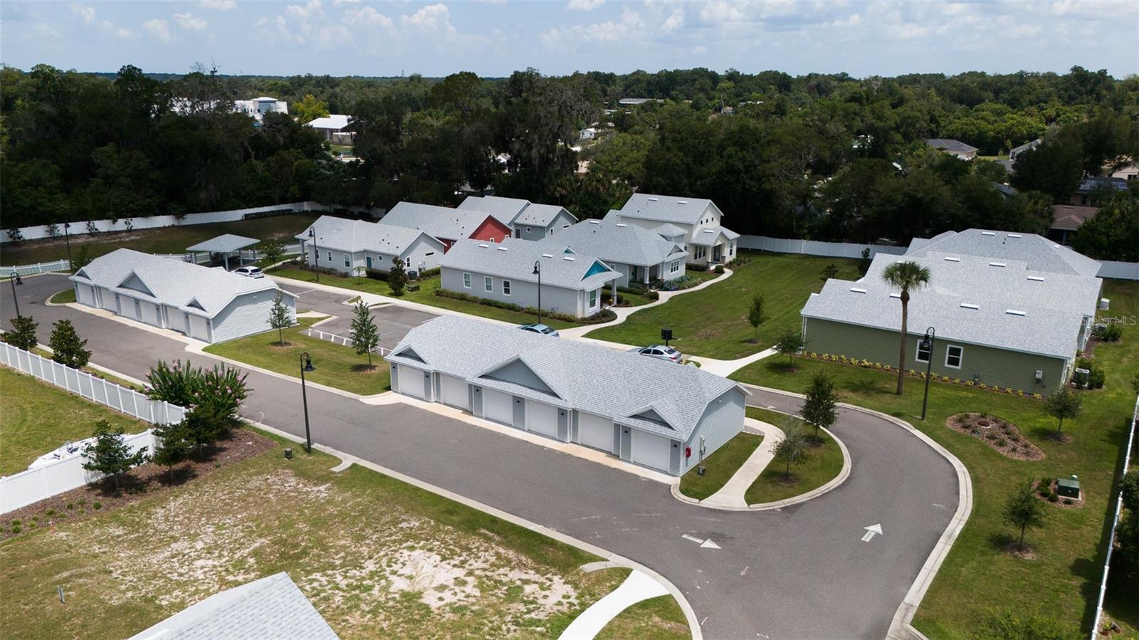 900 Azalea Walk Cir, Deland, FL 32724