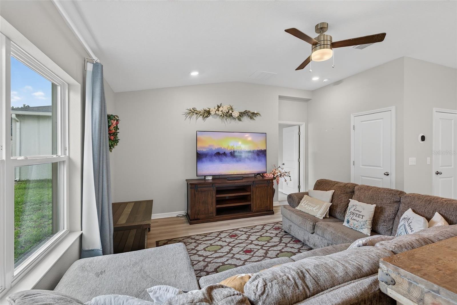 9972 Mesic Woods, Seffner, FL 33584