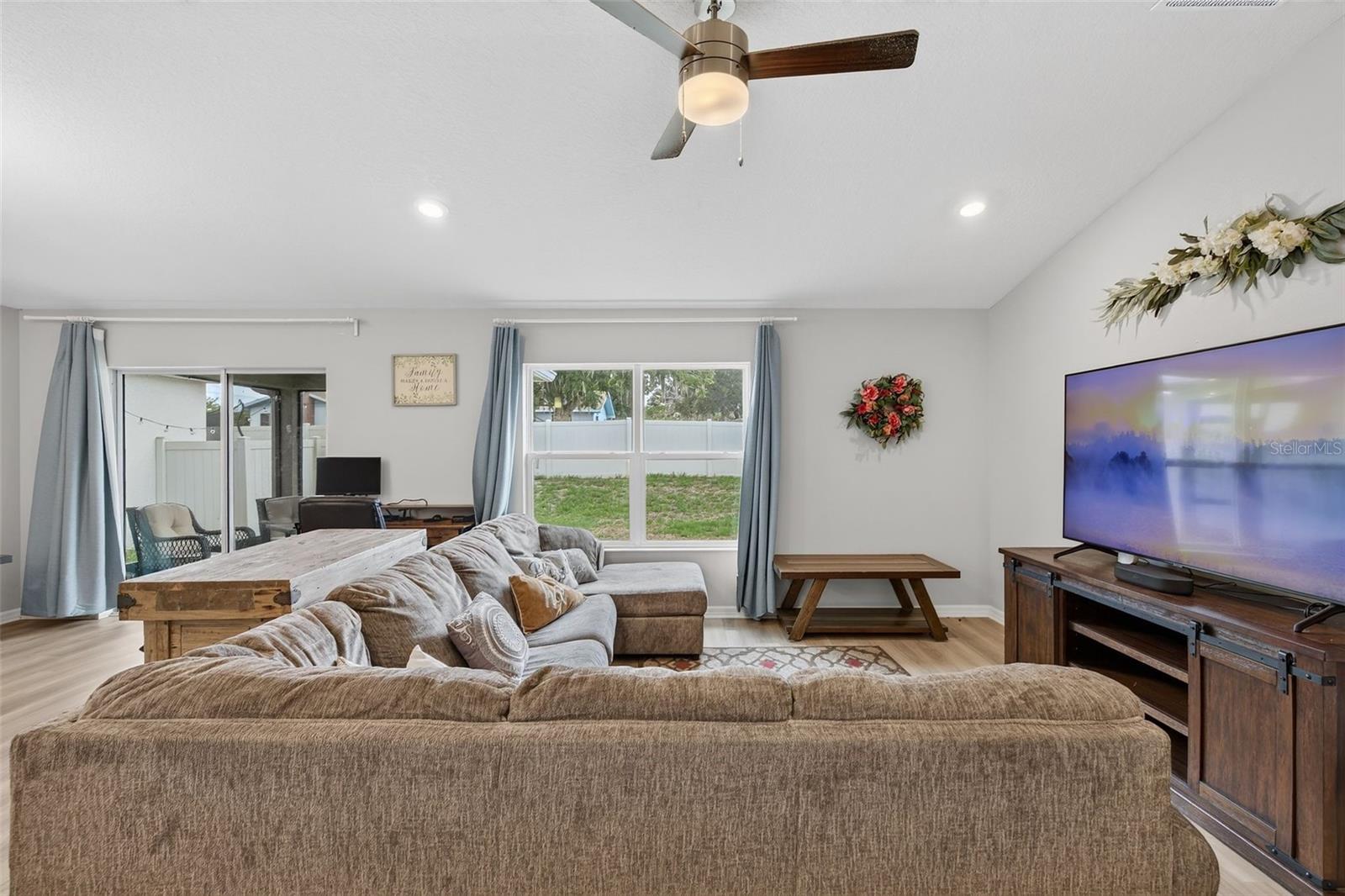 9972 Mesic Woods, Seffner, FL 33584