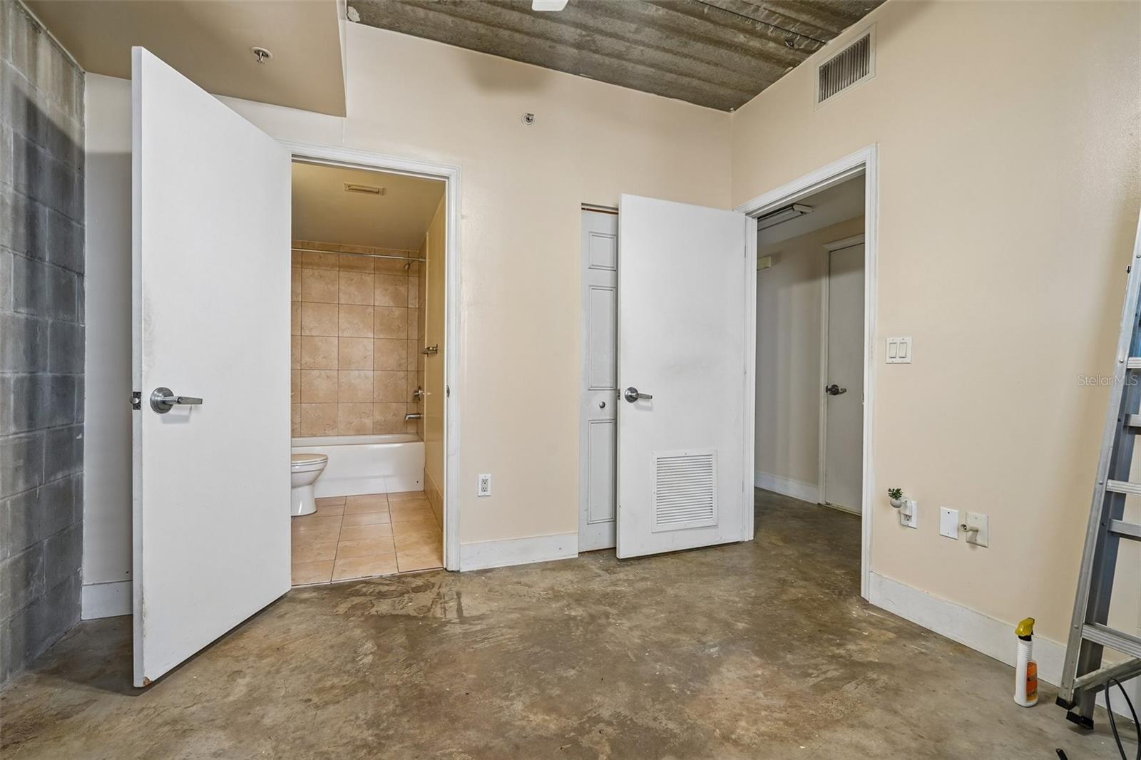 2515 35th Unit 103, Gainesville, FL 32608