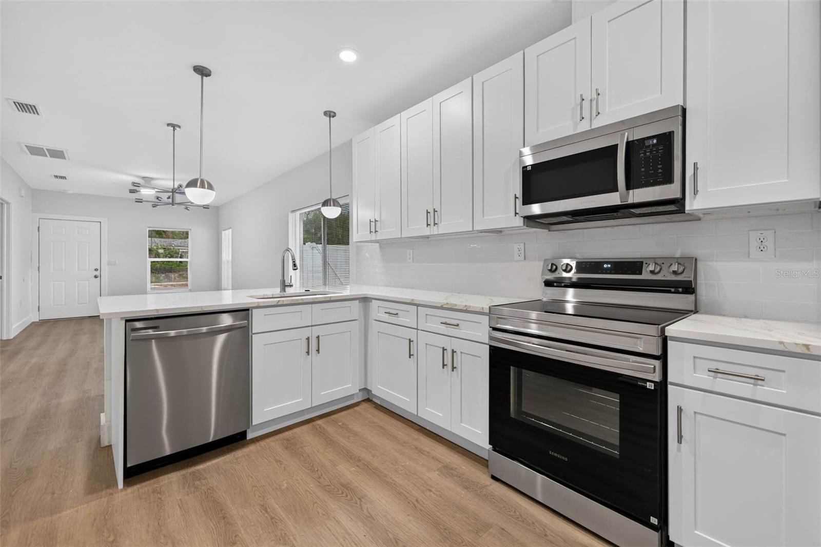 3420 10th, Tampa, FL 33605