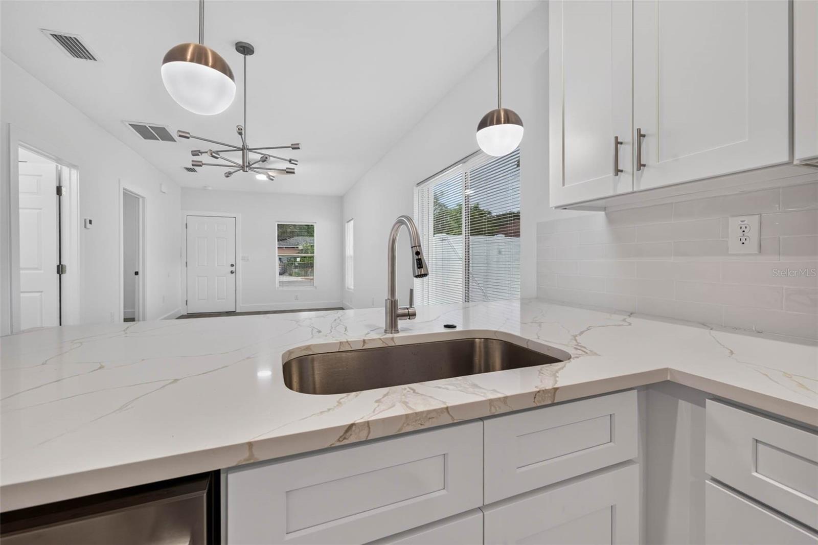 3420 10th, Tampa, FL 33605