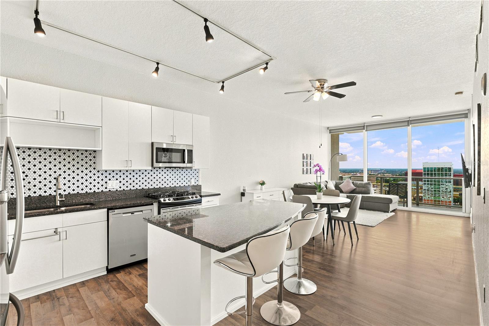 150 Robinson Unit 1810, Orlando, FL 32801