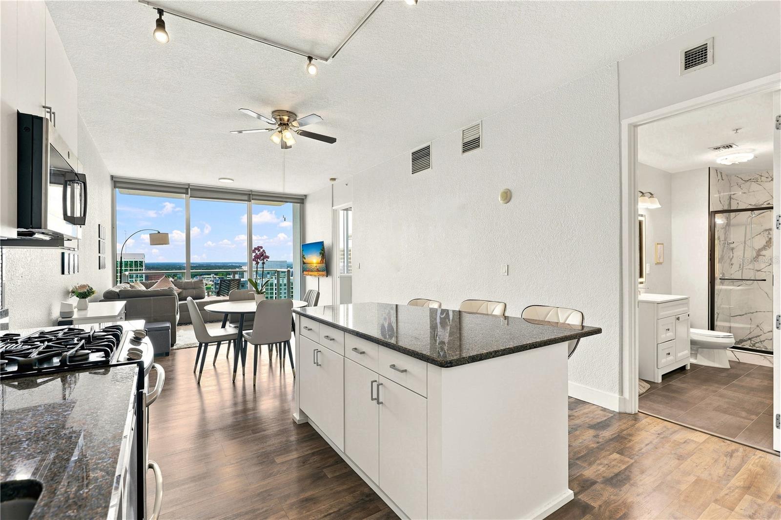 150 Robinson Unit 1810, Orlando, FL 32801