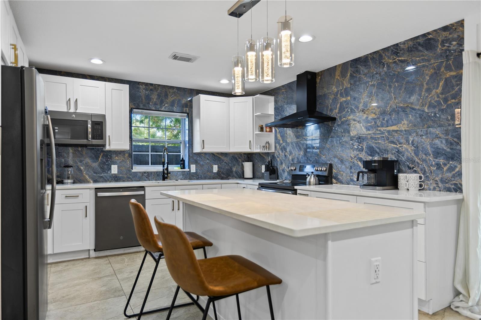 6822 Wall, Tampa, FL 33616