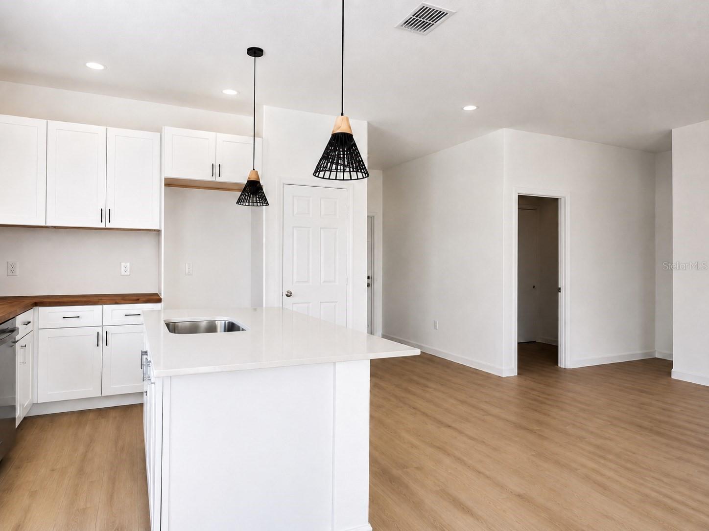 980 Tahiti, Palm Bay, FL 32909