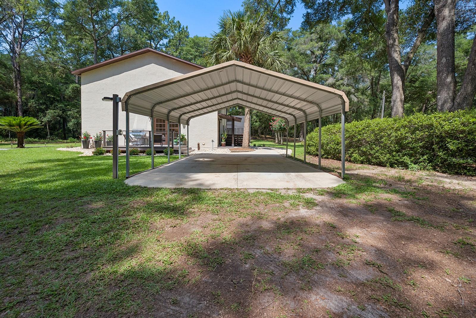 22110 15th, Newberry, FL 32669