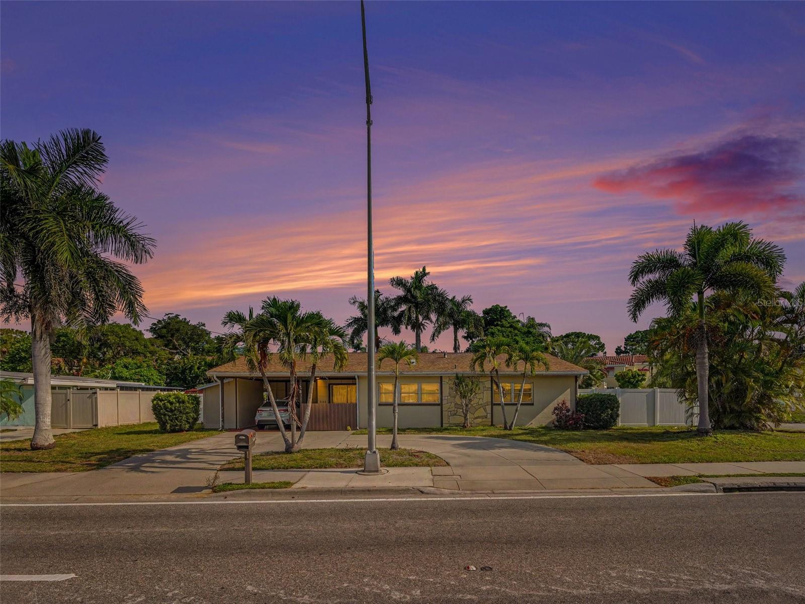 3103 Bayshore Gardens, Bradenton, FL 34207