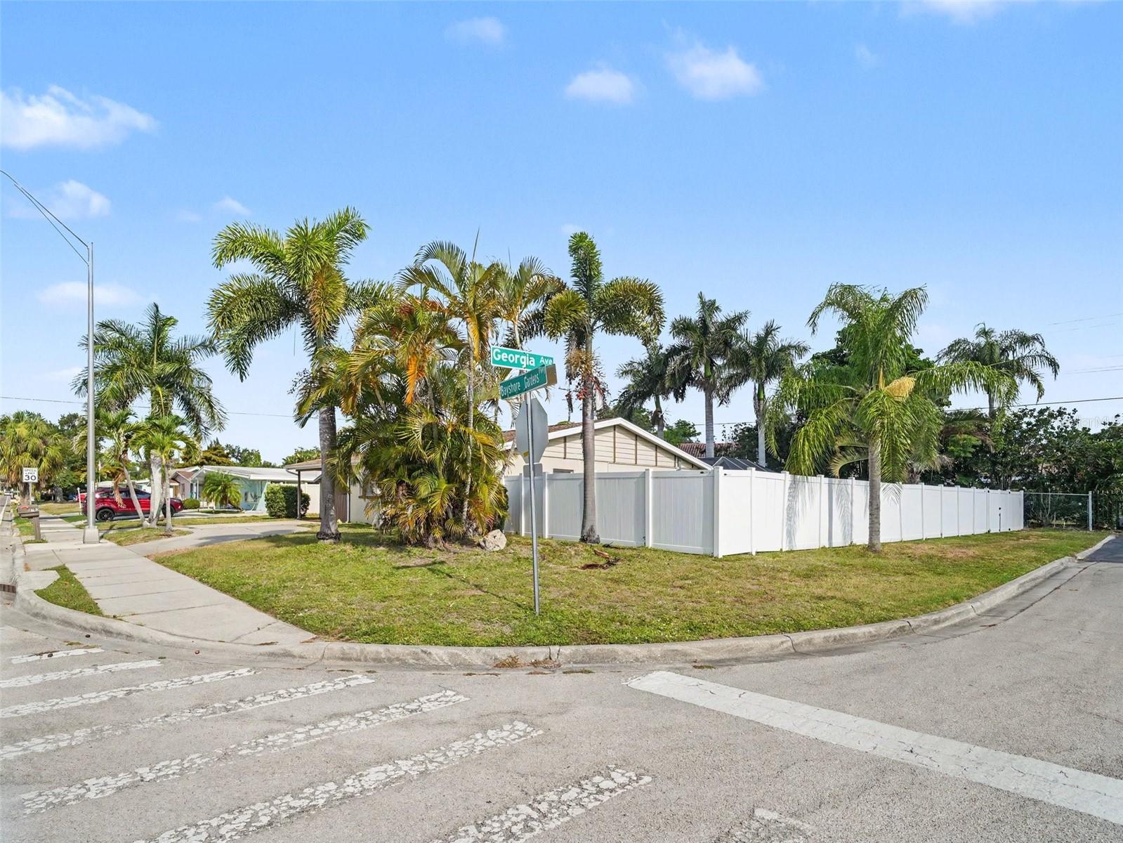 3103 Bayshore Gardens, Bradenton, FL 34207