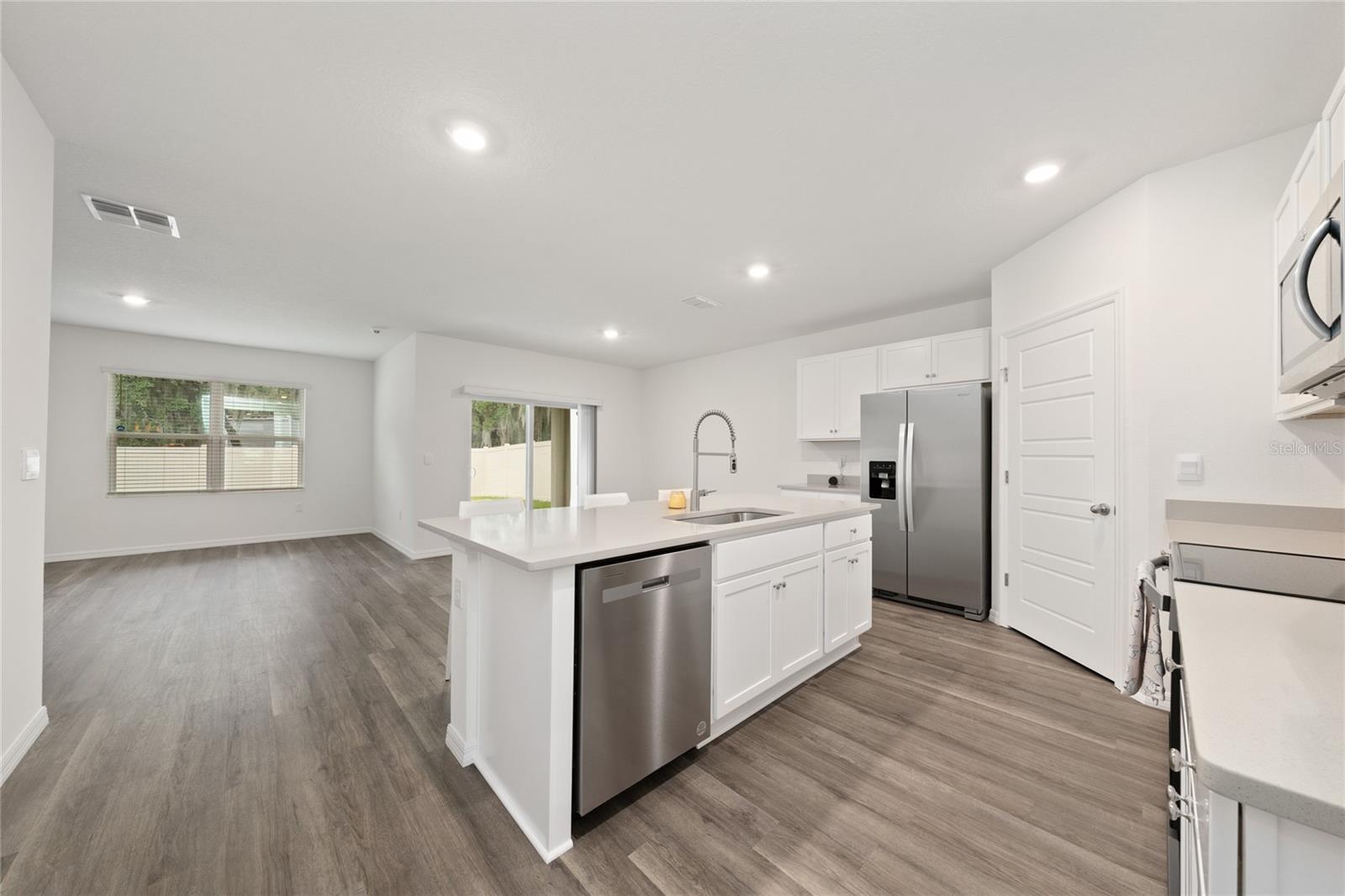 698 Park Place, Davenport, FL 33837