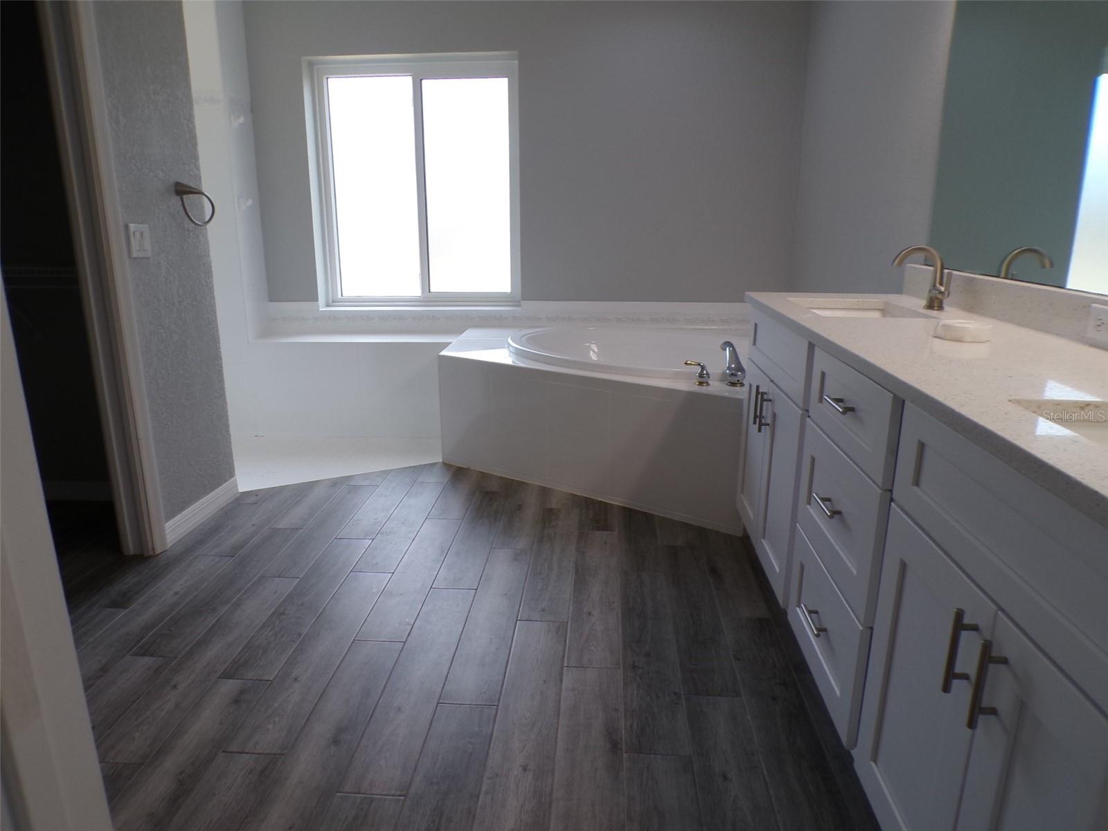 1077 Rotonda, Rotonda West, FL 33947