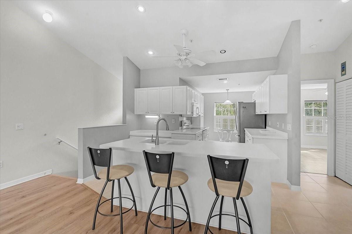 6870 Fairview, Bradenton, FL 34203
