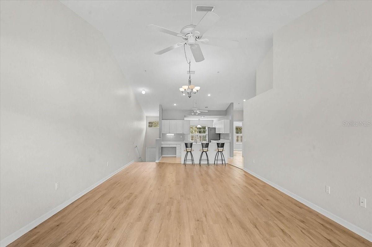 6870 Fairview, Bradenton, FL 34203