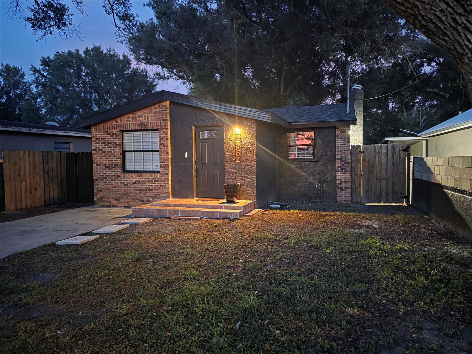 4607 35th, Tampa, FL 33610
