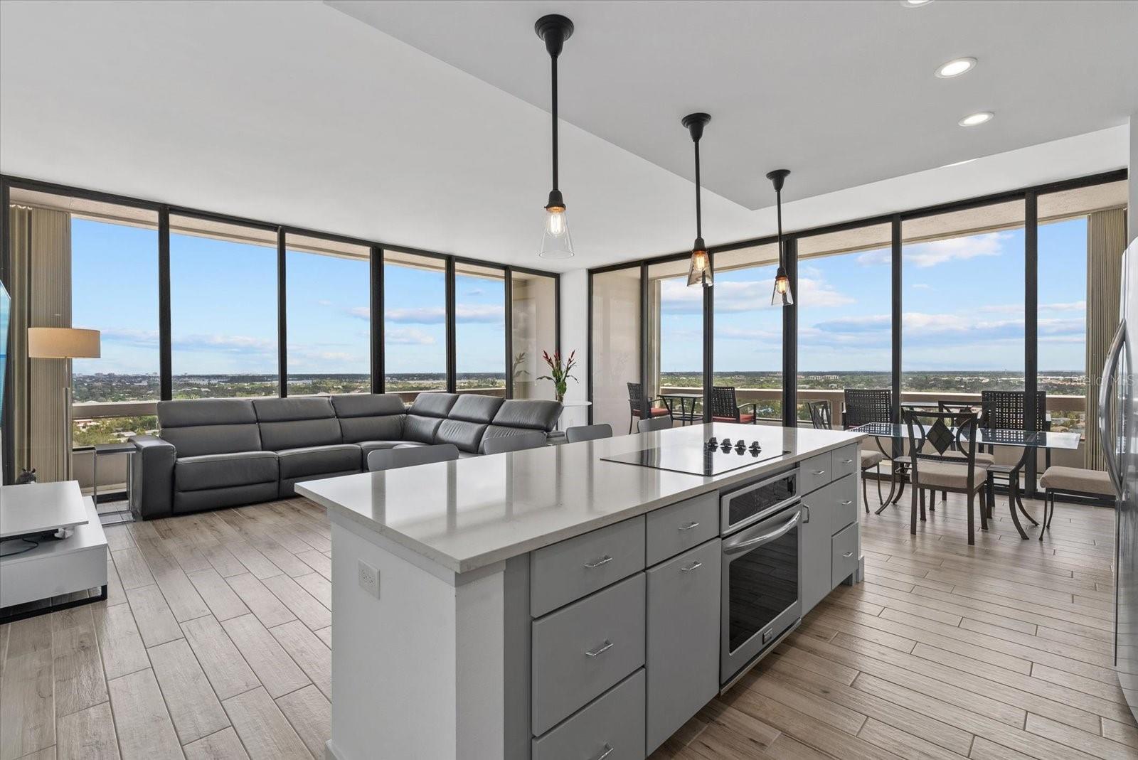 5400 Ocean Unit 17-04, Sarasota, FL 34242