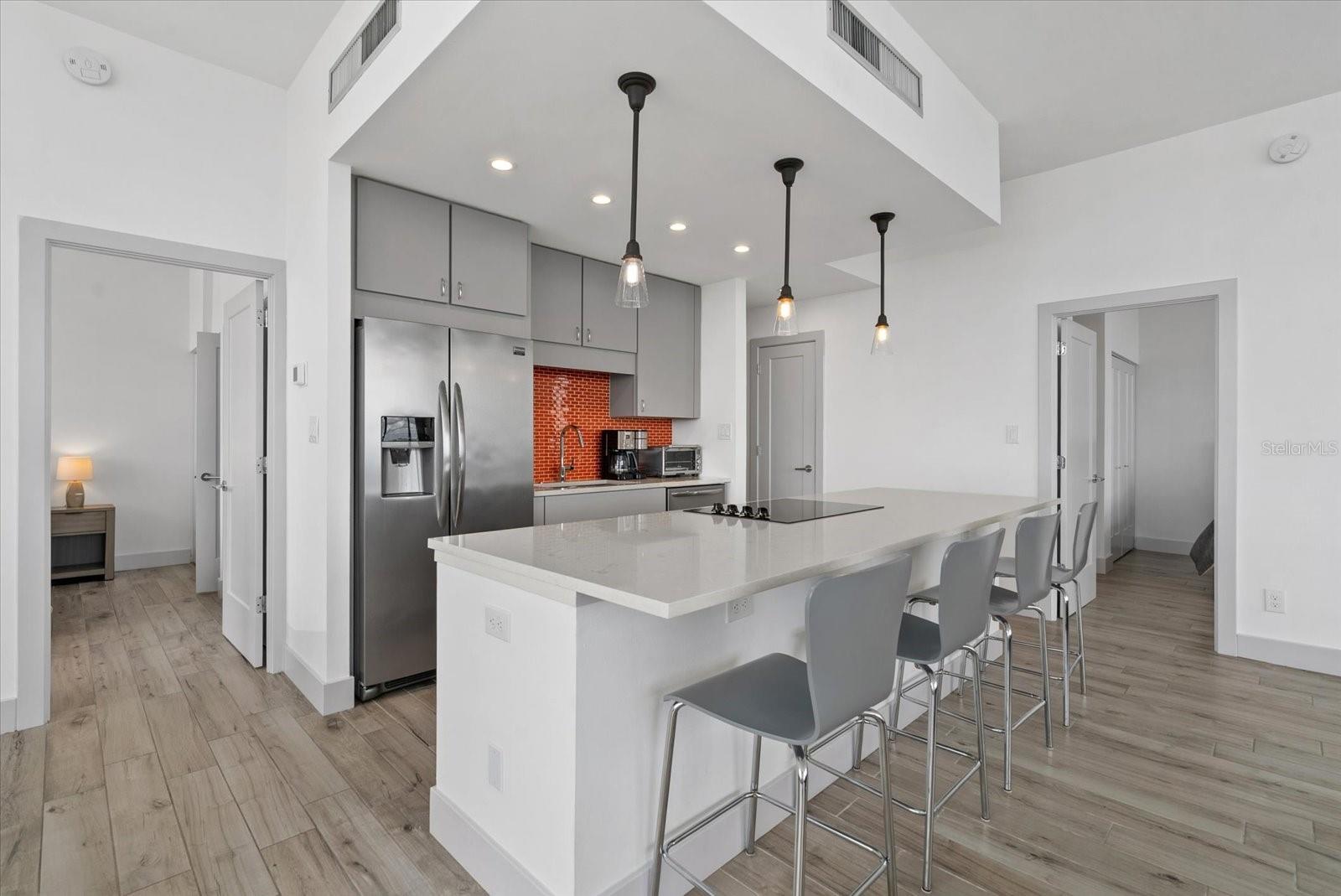 5400 Ocean Unit 17-04, Sarasota, FL 34242