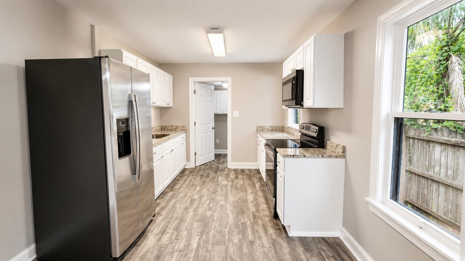 657 15th, St Petersburg, FL 33701