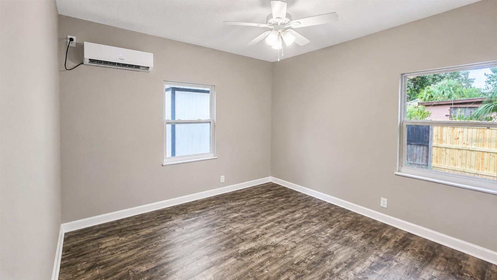 657 15th, St Petersburg, FL 33701
