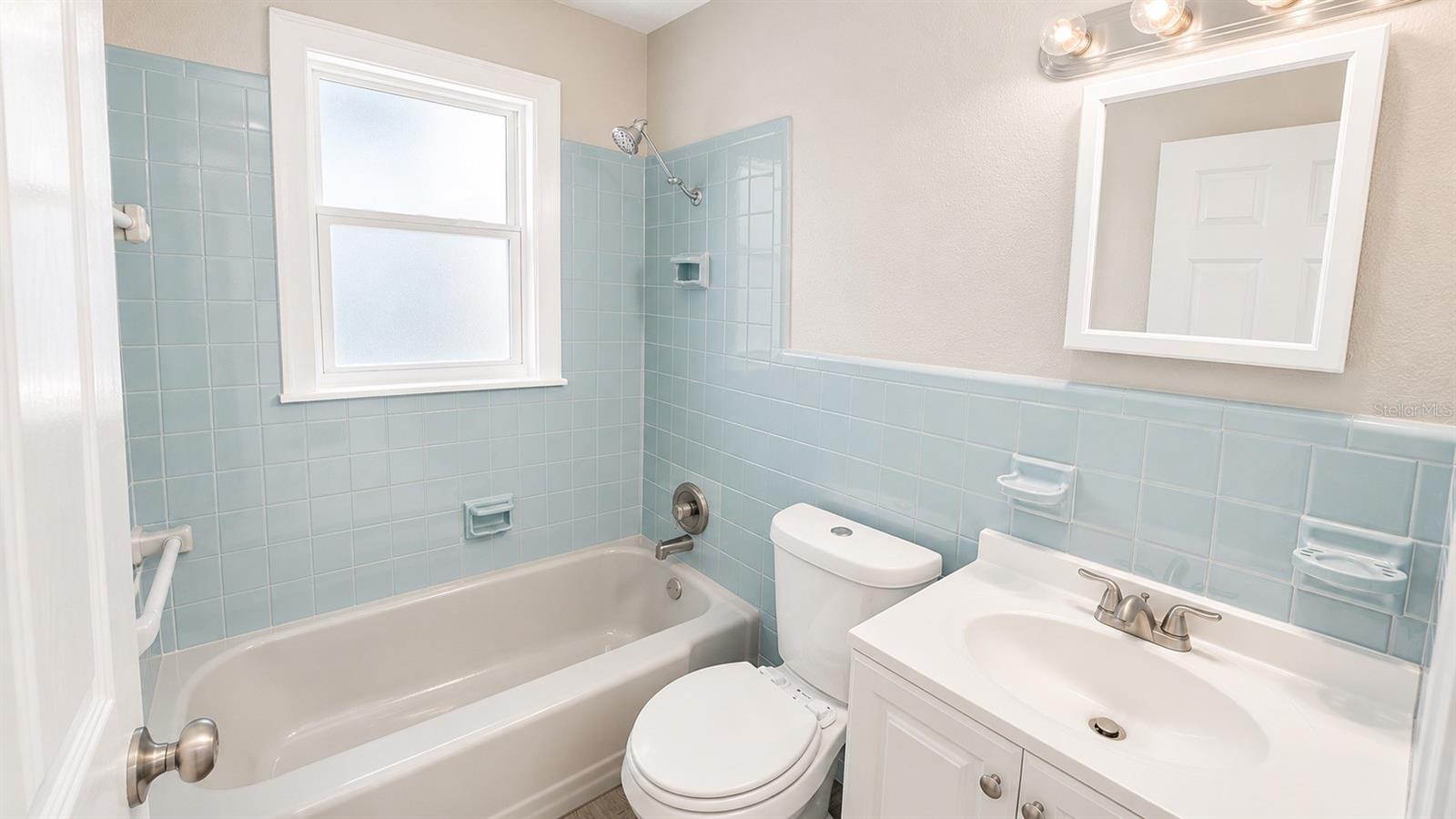 657 15th, St Petersburg, FL 33701