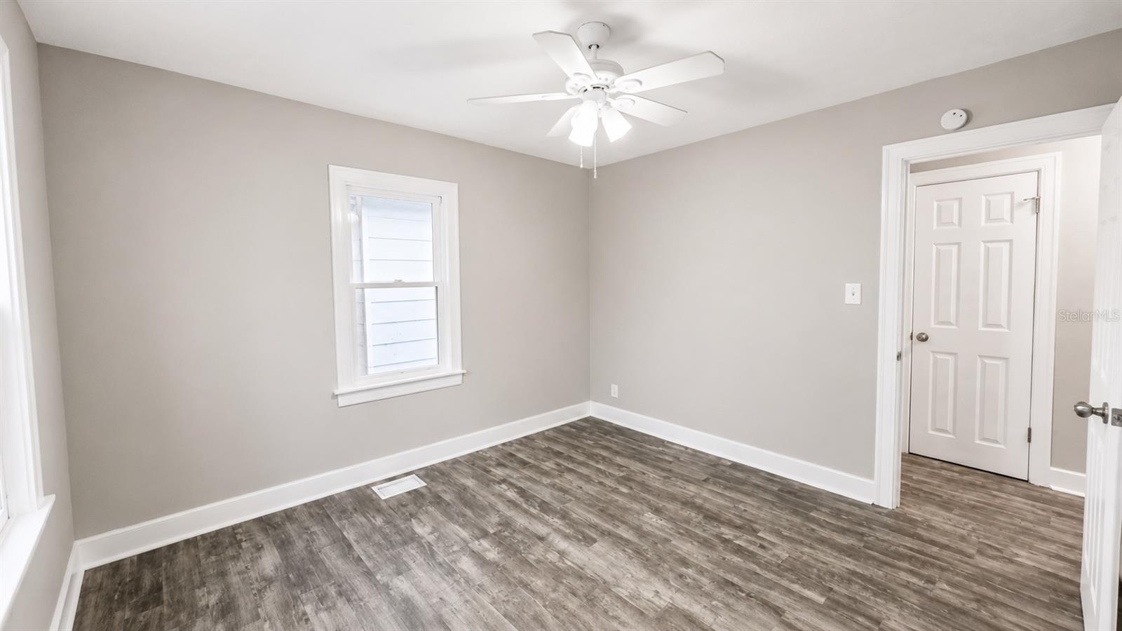 657 15th, St Petersburg, FL 33701