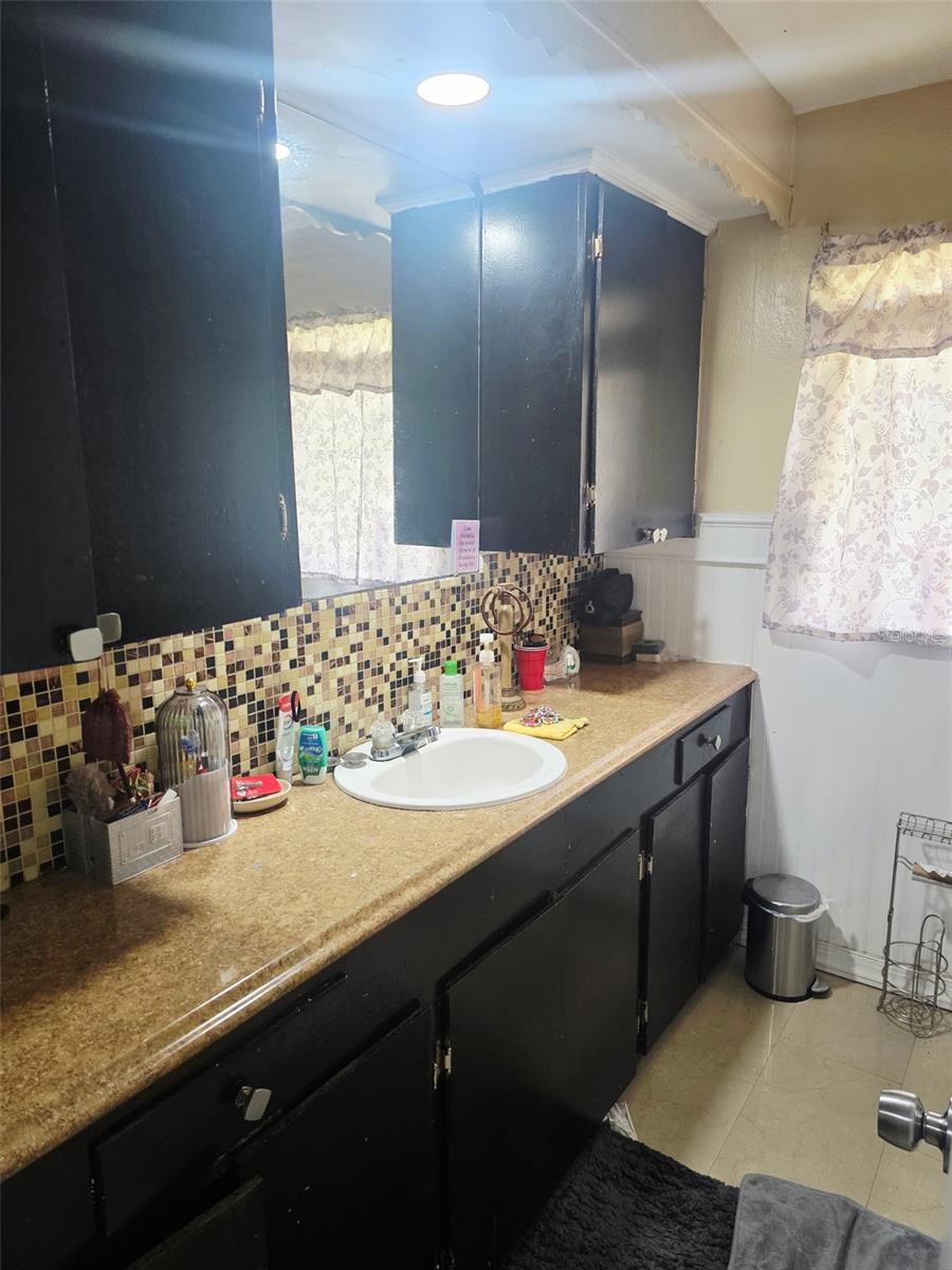 8311 18th, Tampa, FL 33604