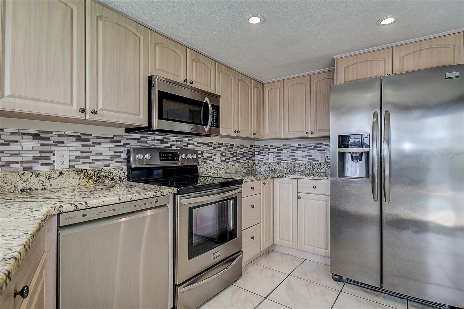 2876 Lake Valencia, Palm Harbor, FL 34684