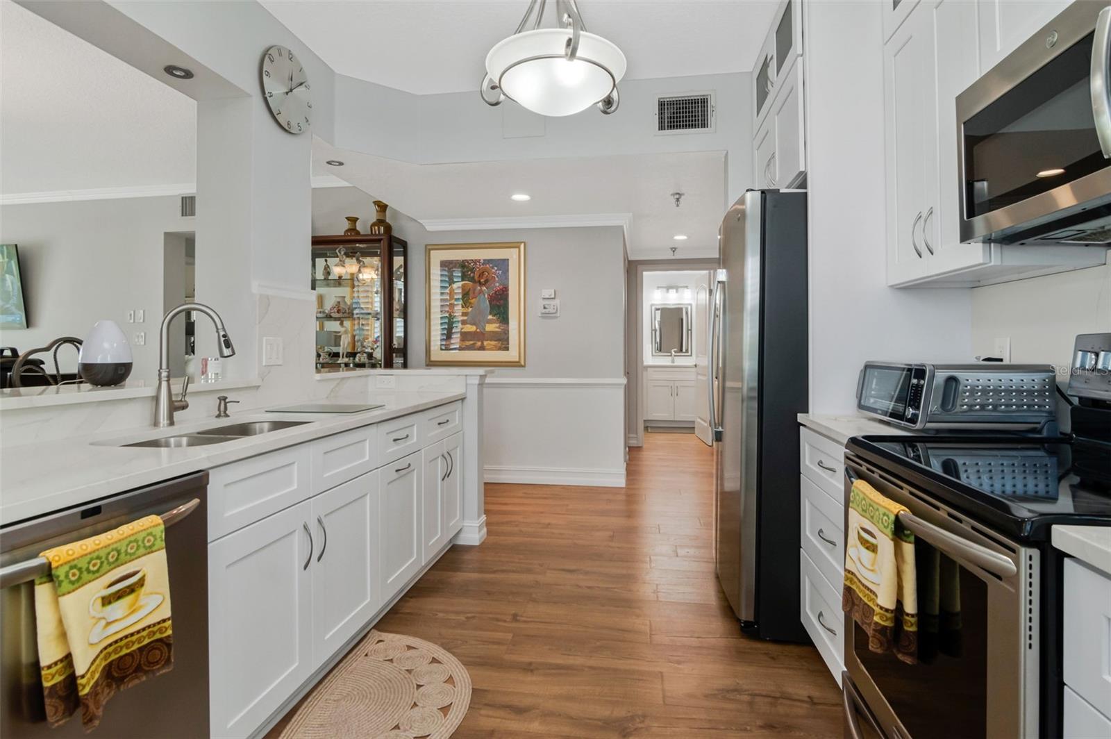7979 Sailboat Key Unit 101, South Pasadena, FL 33707