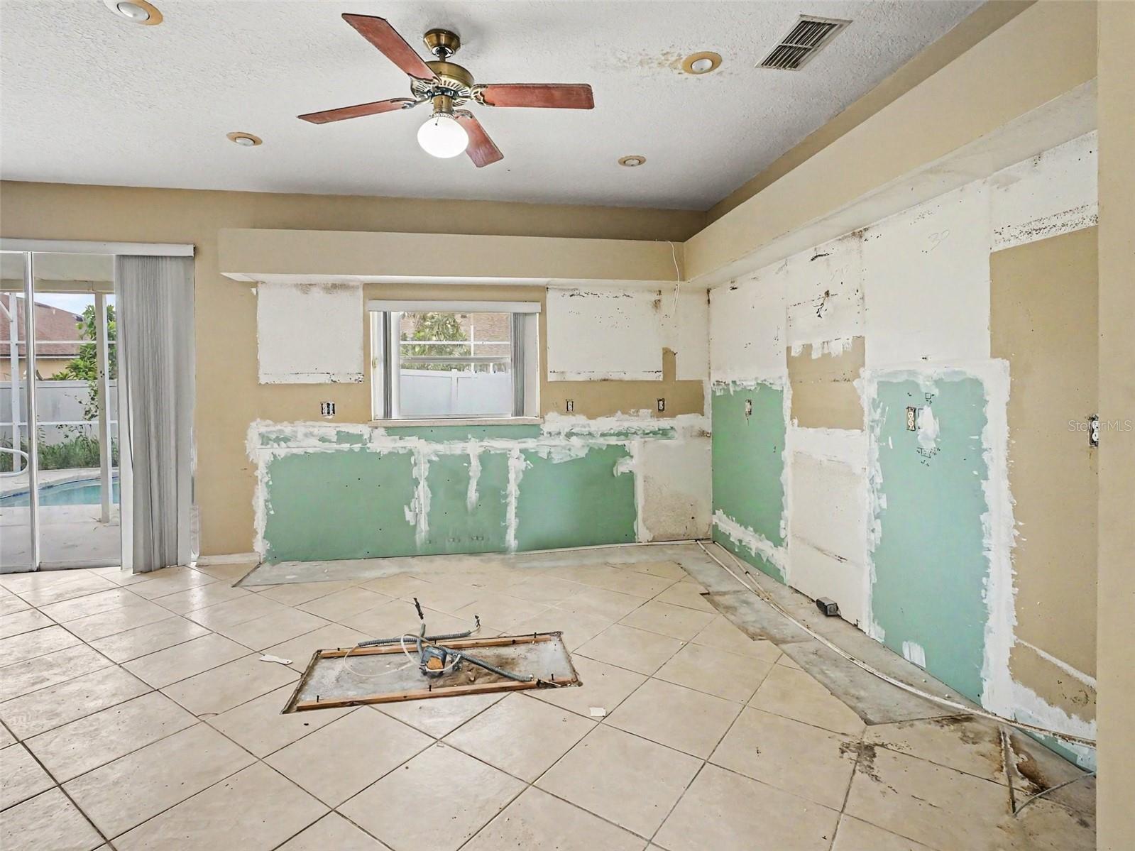 1268 Foxforrest, Apopka, FL 32712