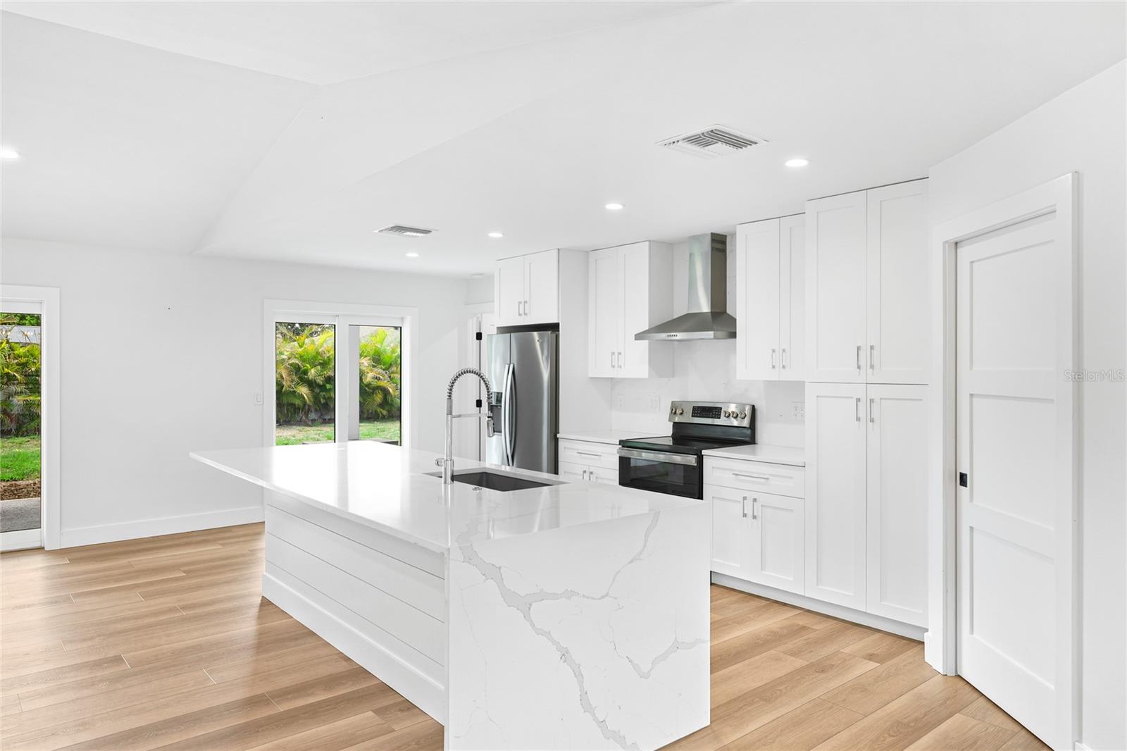 206 73rd, Bradenton, FL 34209