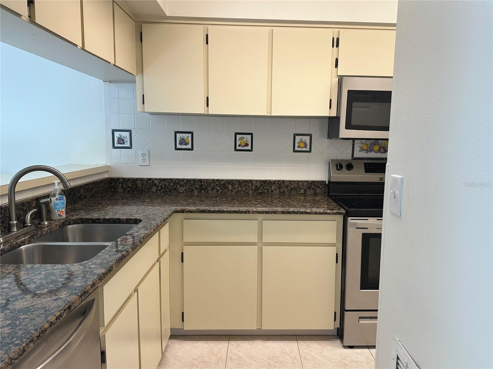 3004 Bonaventure Unit 102, Palm Harbor, FL 34684