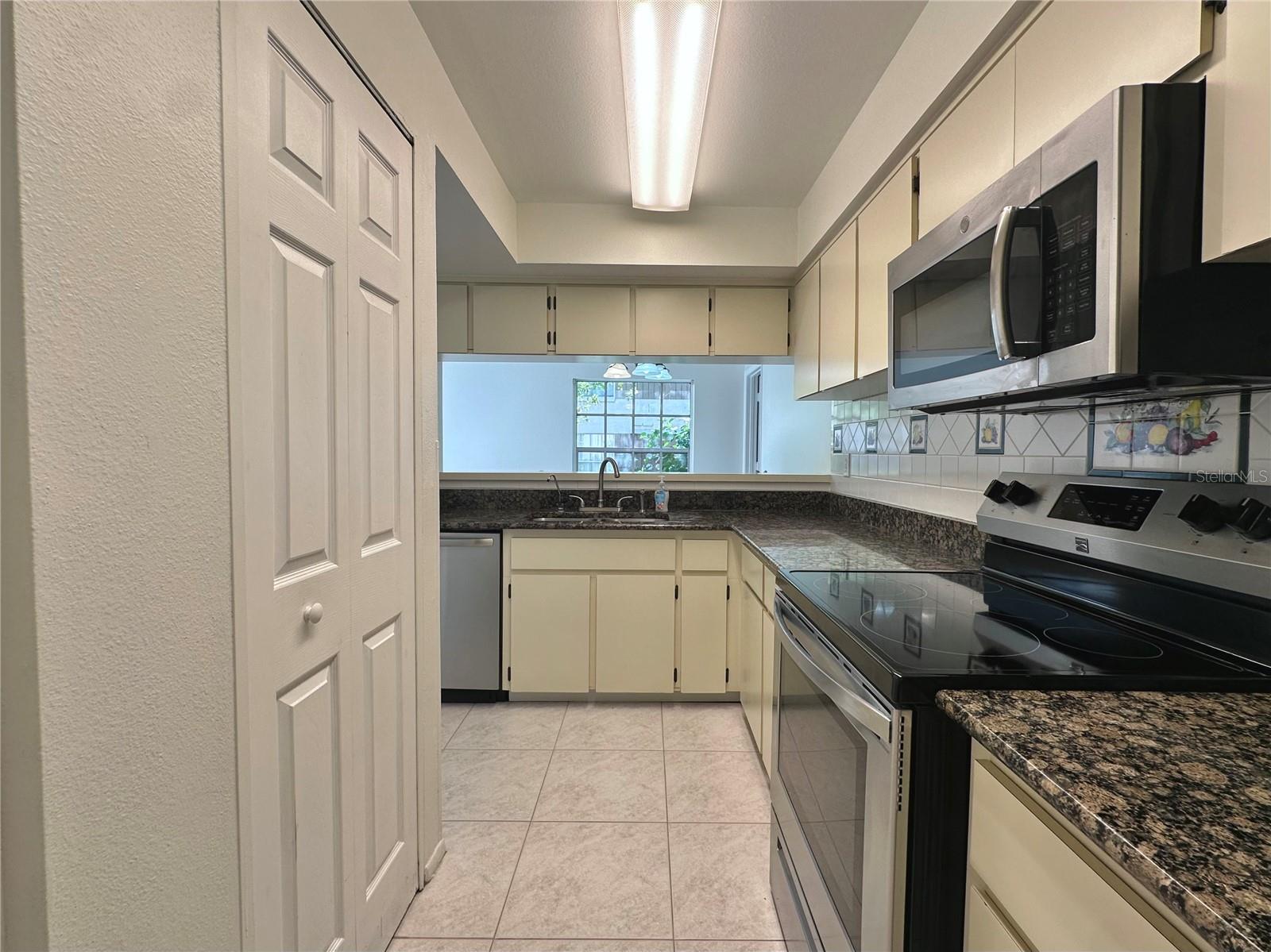 3004 Bonaventure Unit 102, Palm Harbor, FL 34684