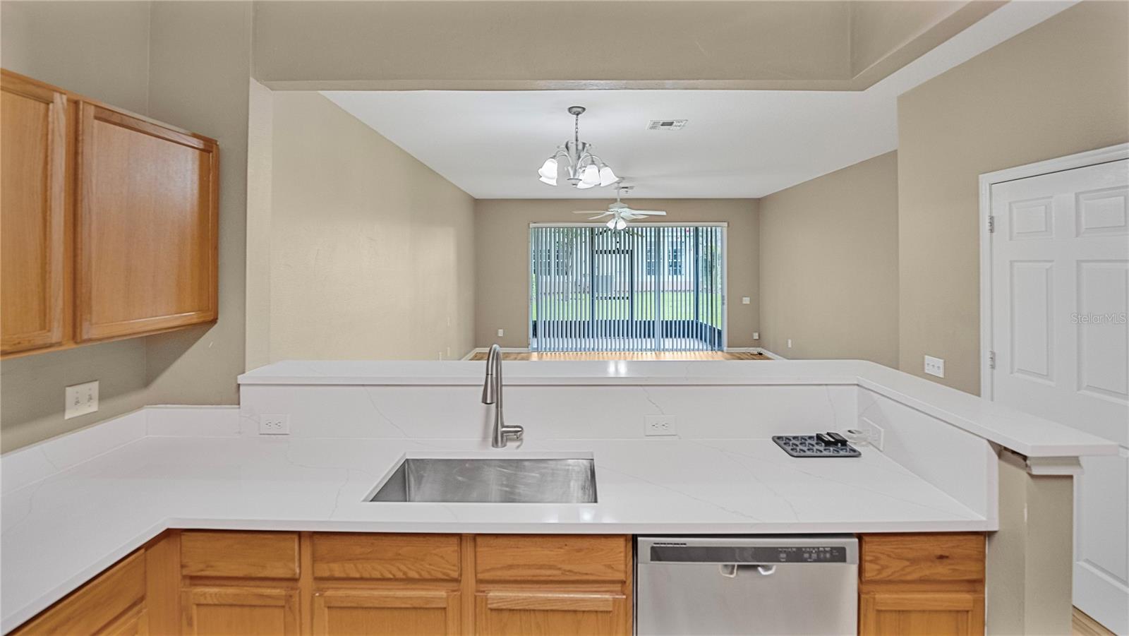 6292 Twain Unit 102, Orlando, FL 32835
