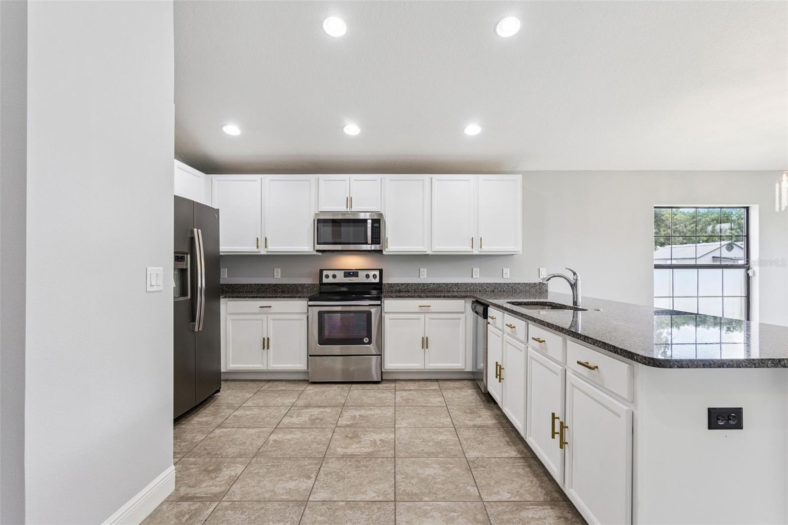 1144 Cambourne Dr, Kissimmee, FL 34758