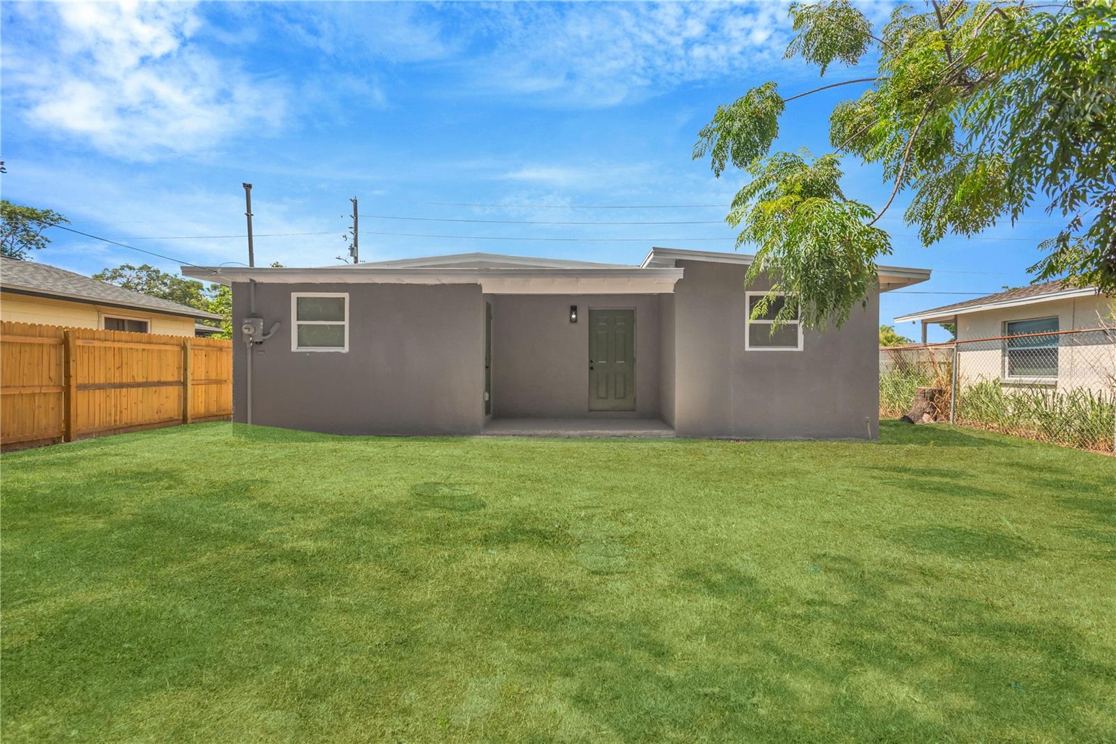 4628 15th, St Petersburg, FL 33711