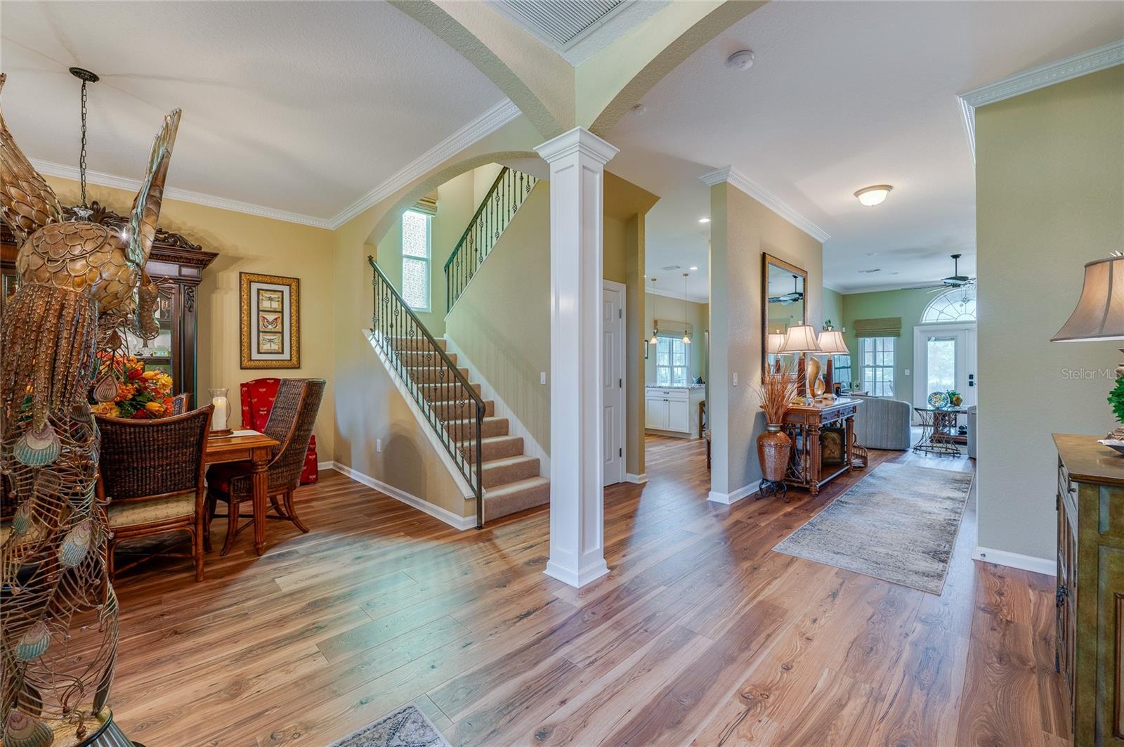 1259 Avenida de Las Casas, Lady Lake, FL 32159