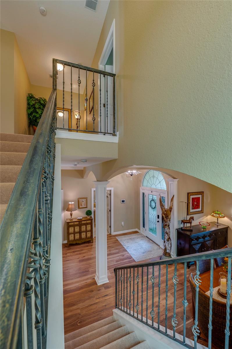 1259 Avenida de Las Casas, Lady Lake, FL 32159