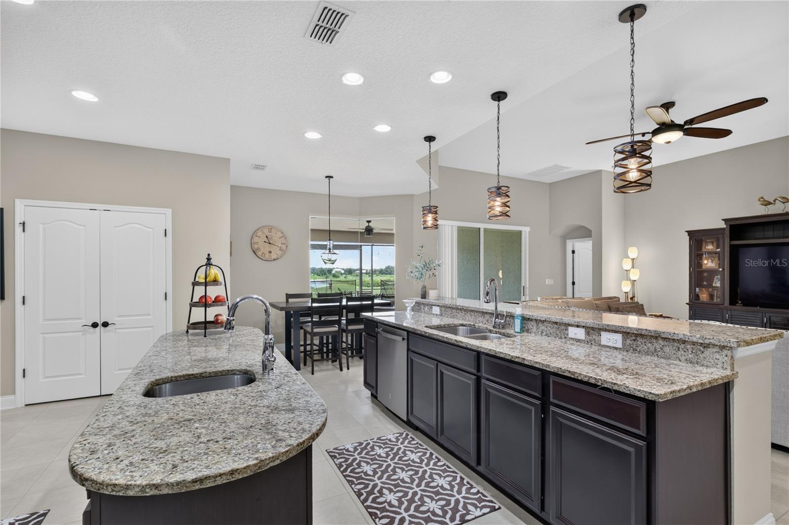 31948 Geoff, Sorrento, FL 32776