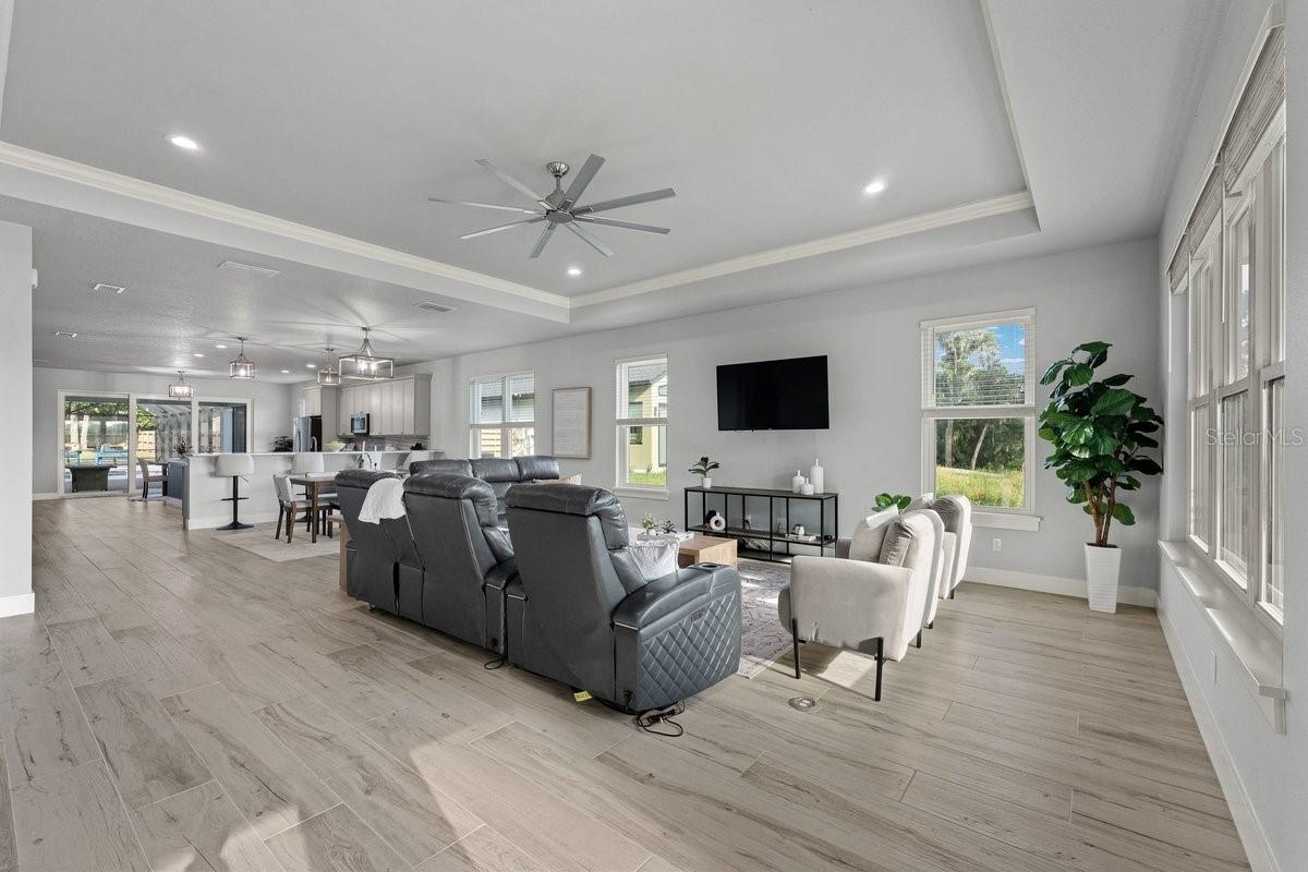 590 Lake Winnemissett, Deland, FL 32724