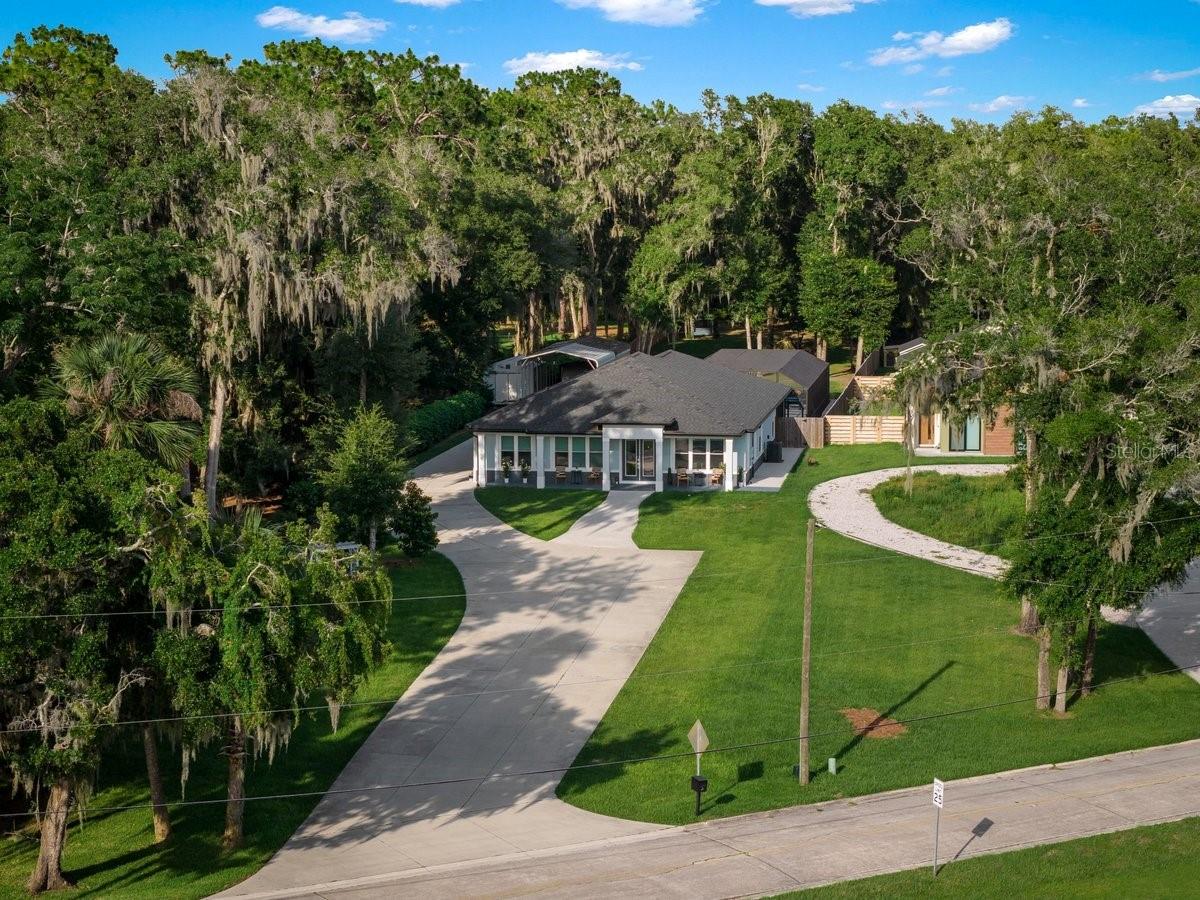 590 Lake Winnemissett, Deland, FL 32724