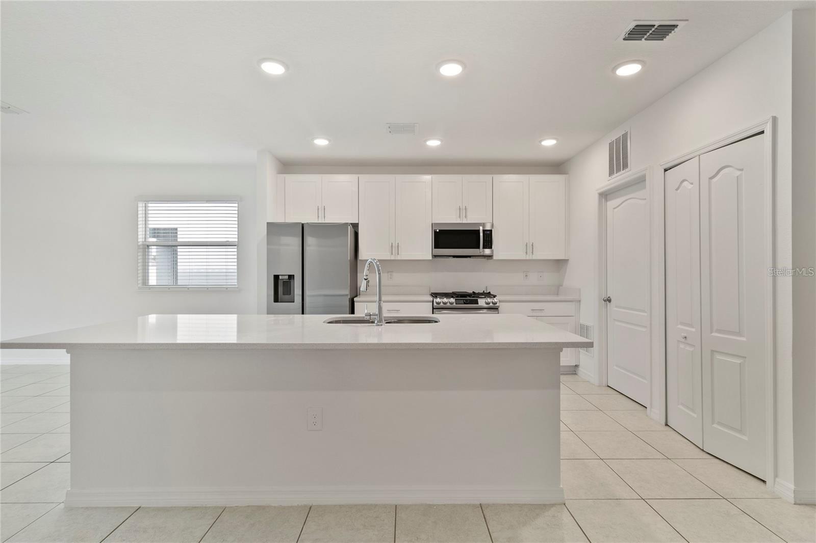 1154 Oak Bluff, Davenport, FL 33837