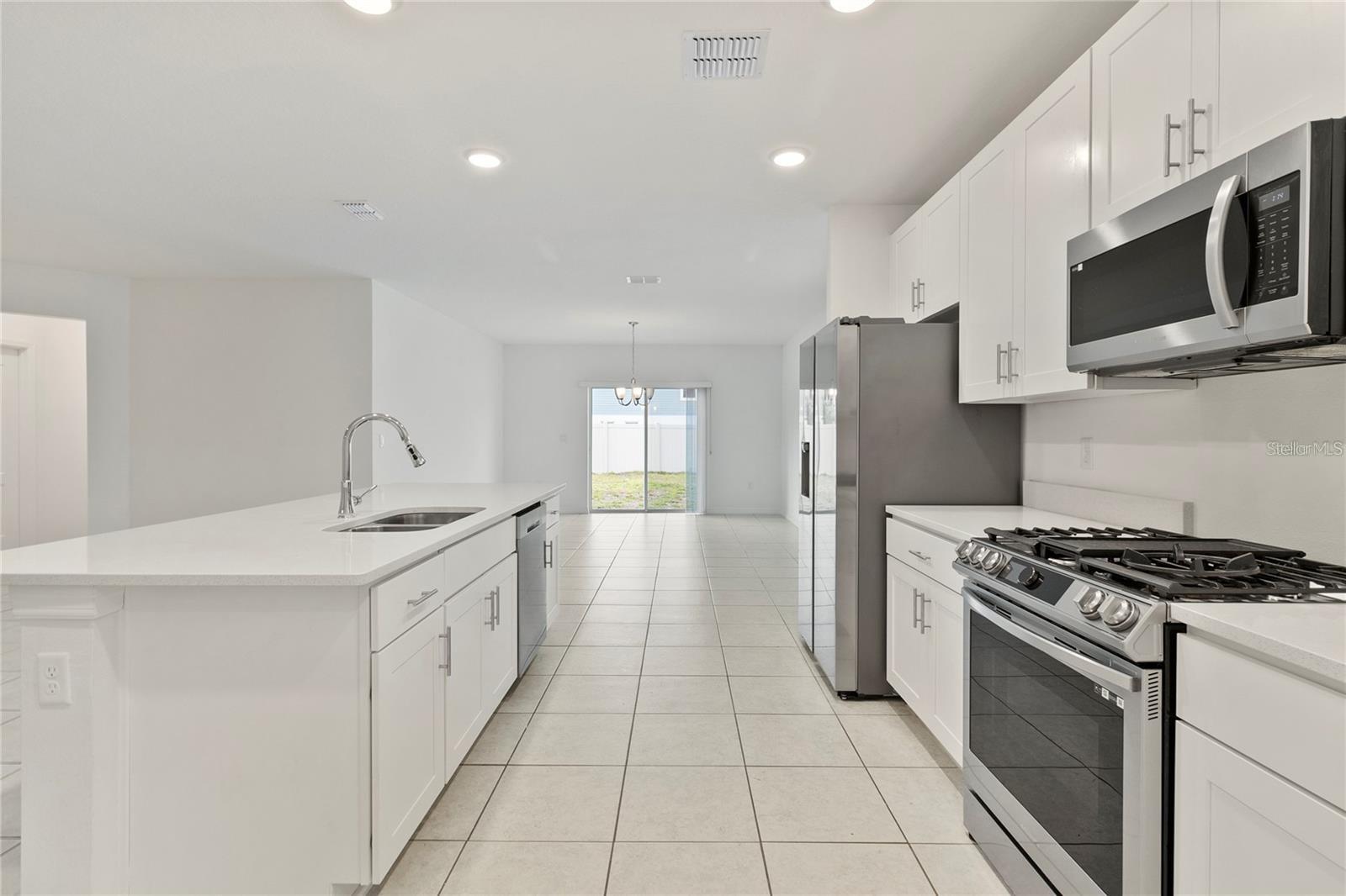 1154 Oak Bluff, Davenport, FL 33837