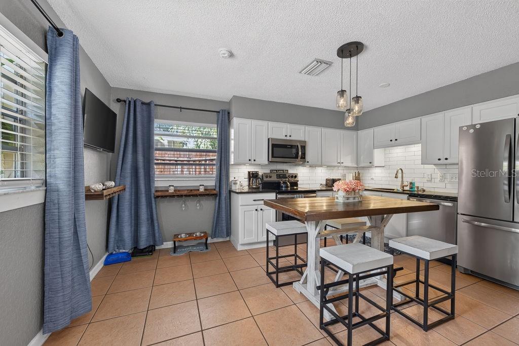 610 1st, Largo, FL 33770