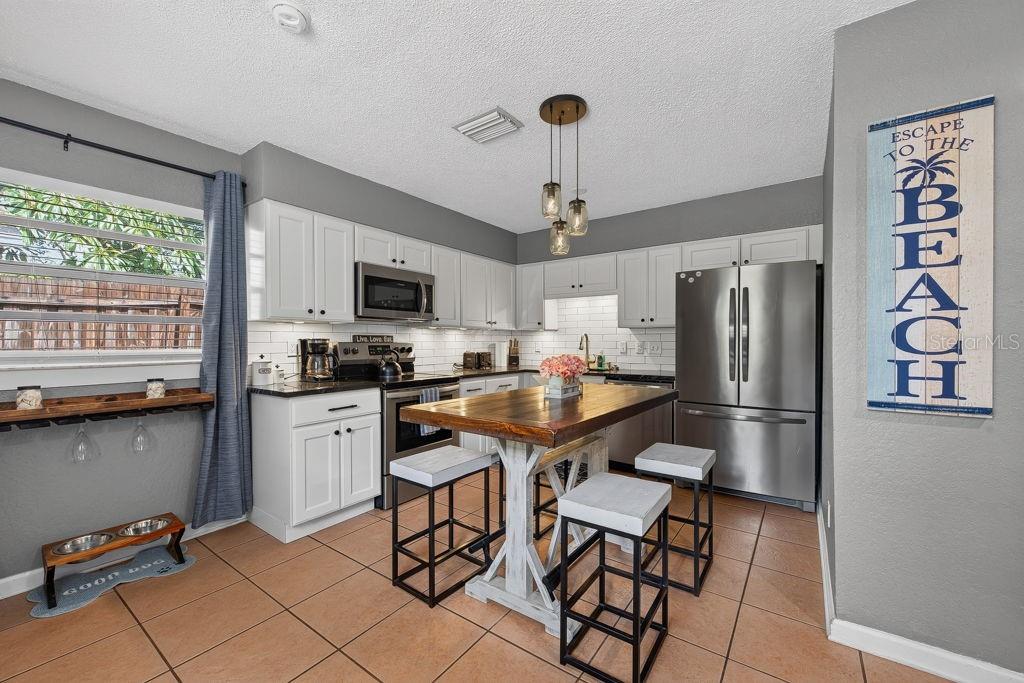 610 1st, Largo, FL 33770