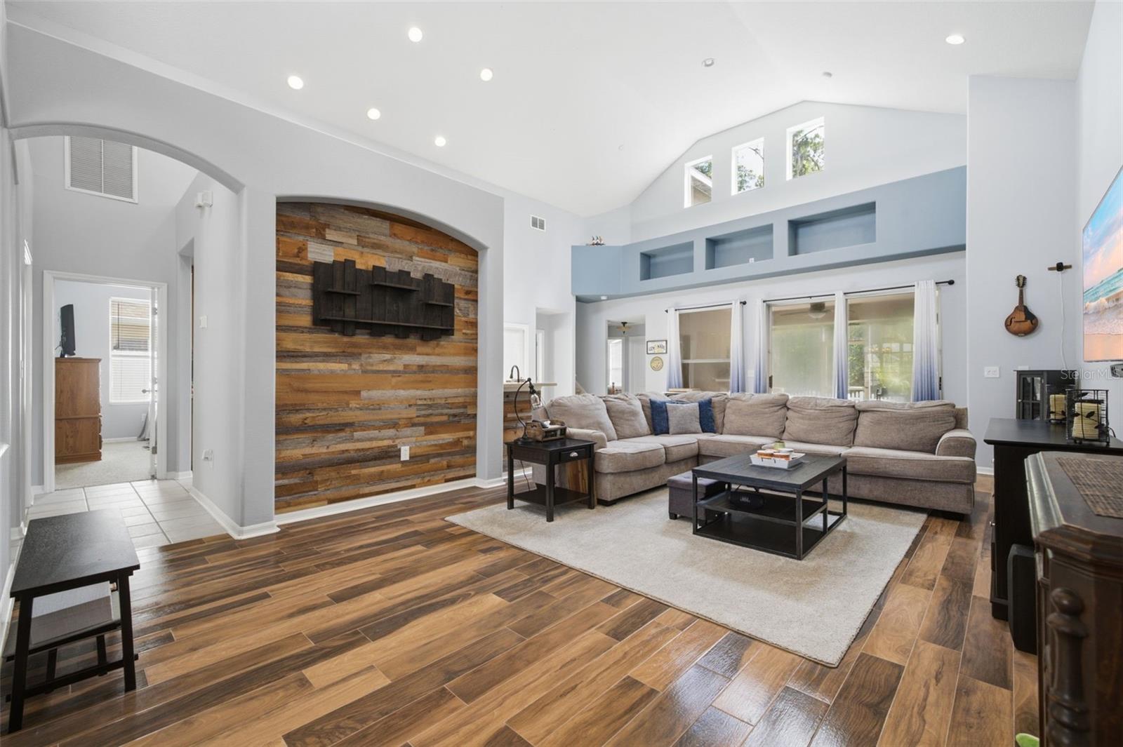 6846 Pine Springs, Wesley Chapel, FL 33545