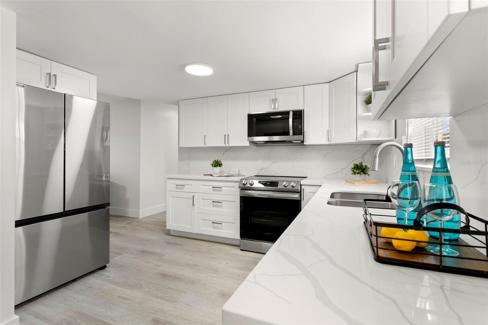 1524 Arizona, St Petersburg, FL 33703