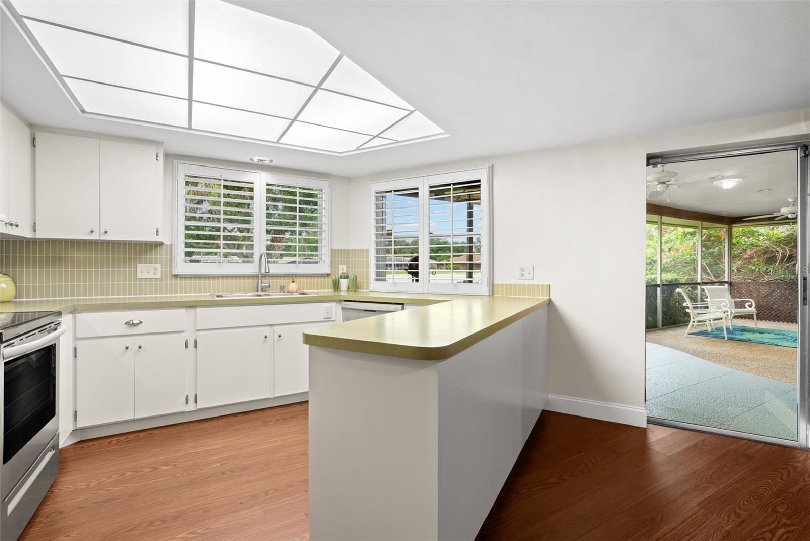 6729 Tequesta, Seminole, FL 33777